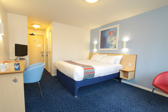 Travelodge Birmingham Sutton Coldfield Oda fotoğraf